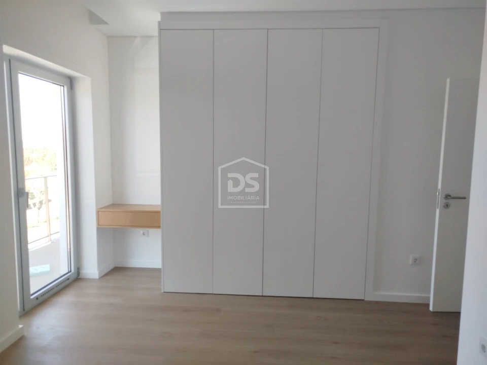 Apartamento T3 para Venda em Currelos, Papízios e Sobral Foto 11