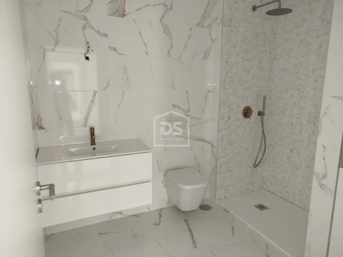 Apartamento T3 para Venda em Currelos, Papízios e Sobral Foto 35