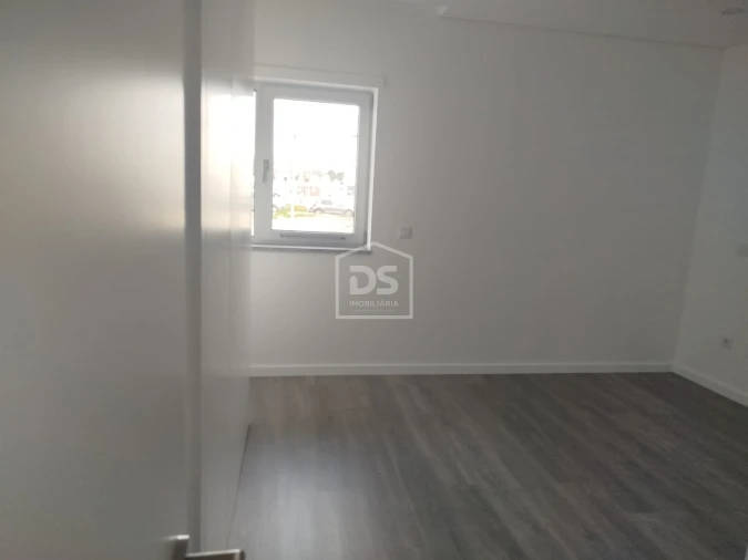 Apartamento T3 para Venda em Currelos, Papízios e Sobral Foto 51