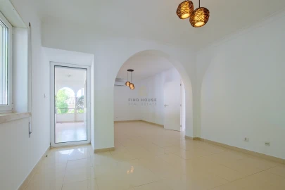 Moradia T3 para Arrendamento em Cascais e Estoril