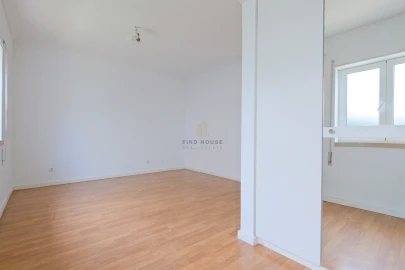 Moradia T3 para Arrendamento em Cascais e Estoril