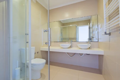 Moradia T3 para Arrendamento em Cascais e Estoril