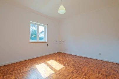 Moradia T3 para Arrendamento em Cascais e Estoril