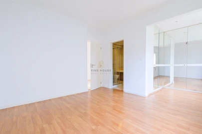 Moradia T3 para Arrendamento em Cascais e Estoril