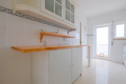 Moradia T3 para Arrendamento em Cascais e Estoril