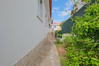 Moradia T3 para Arrendamento em Cascais e Estoril