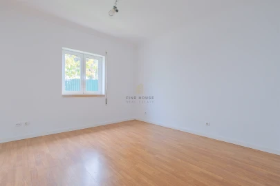 Moradia T3 para Arrendamento em Cascais e Estoril