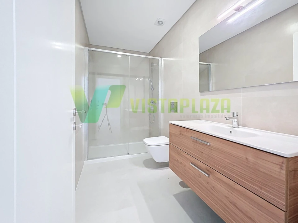 Apartamento T2 para Venda em Alvor Foto 19