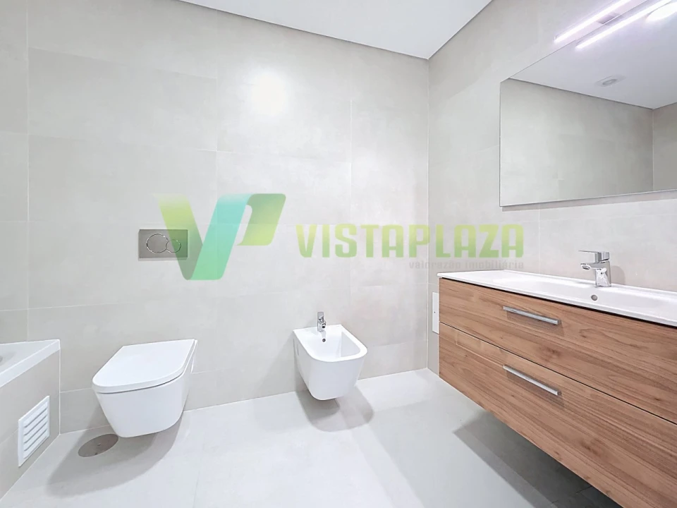 Apartamento T2 para Venda em Alvor Foto 20