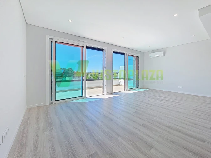 Apartamento T2 para Venda em Alvor Foto 8