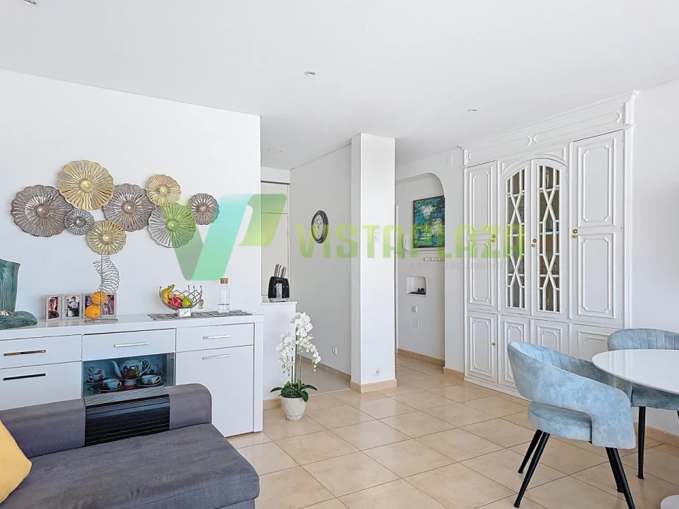 Apartamento T1 para Venda em Portimão Foto 6