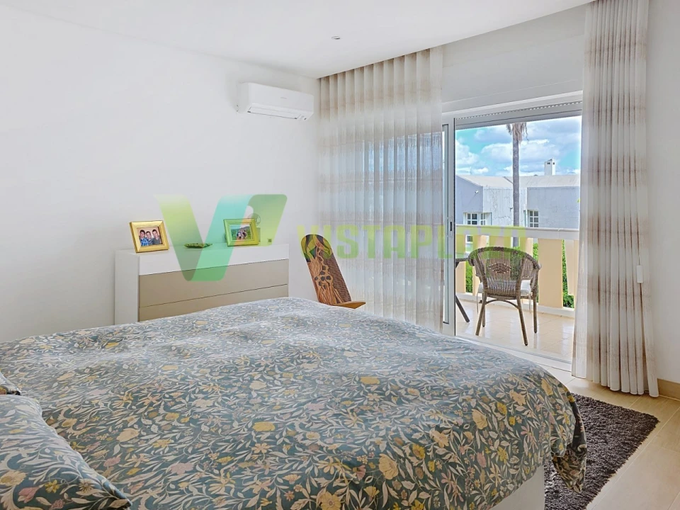 Apartamento T1 para Venda em Portimão Foto 17