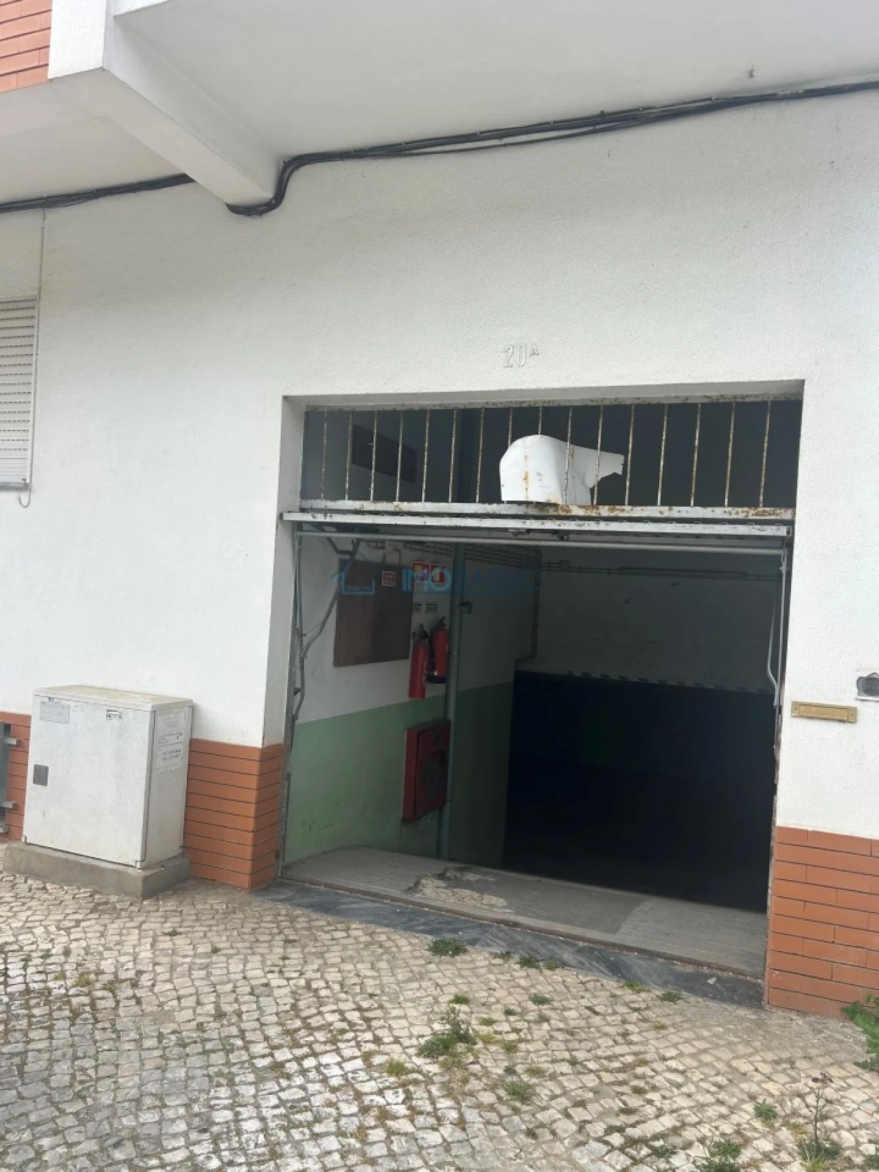 Garagem para Venda em Laranjeiro e Feijó Foto 3