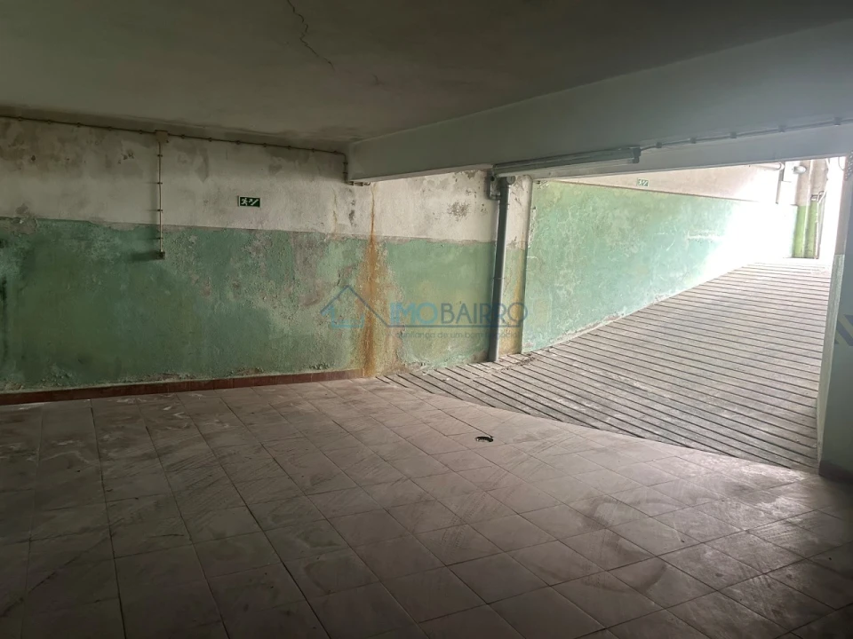 Garagem para Venda em Laranjeiro e Feijó Foto 5