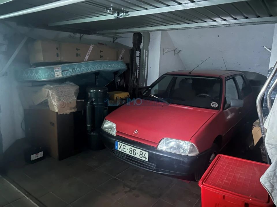 Garagem para Venda em Laranjeiro e Feijó Foto 7