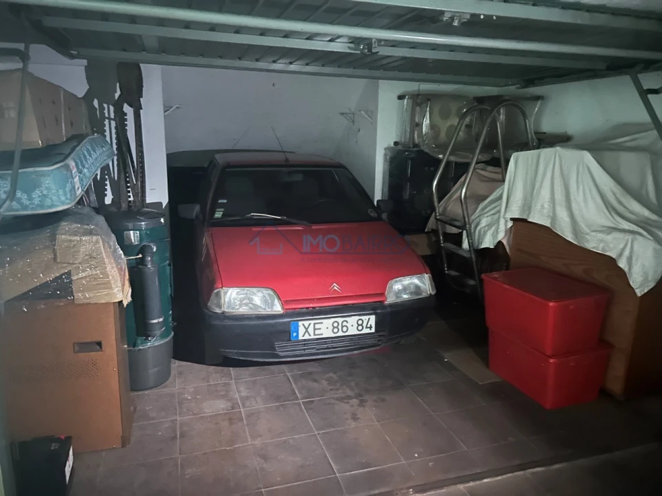 Garagem para Venda em Laranjeiro e Feijó Foto 8