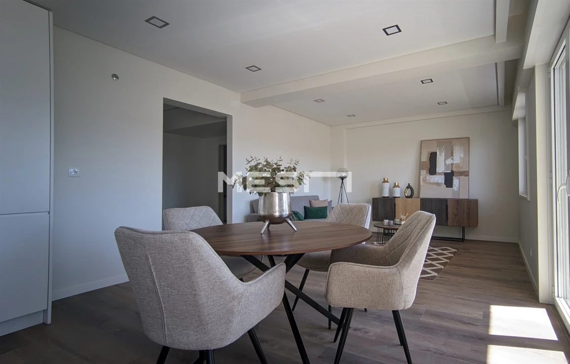 Apartamento T3 para Venda em Benfica Foto 5