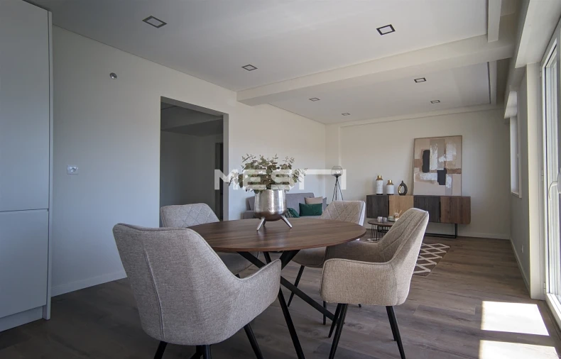Apartamento T3 para Venda em Benfica Foto 5