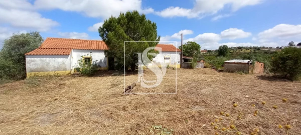 Quinta T2 para Venda em Romeira e Várzea