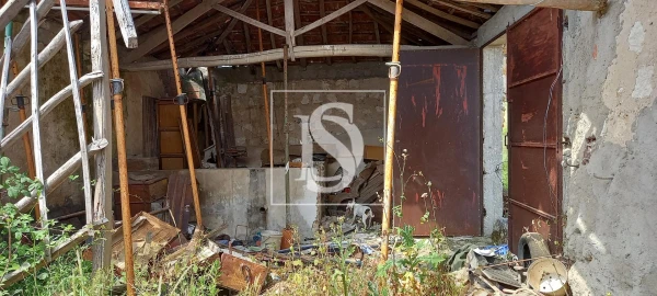 Quinta T2 para Venda em Romeira e Várzea