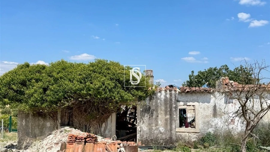 Terreno para Venda em Casével e Vaqueiros