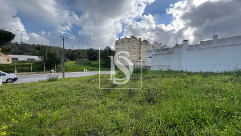 Terreno para Venda em Abitureiras