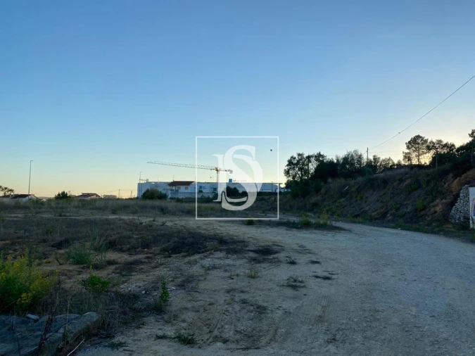 Terreno para Venda em Vale de Santarem Foto 7