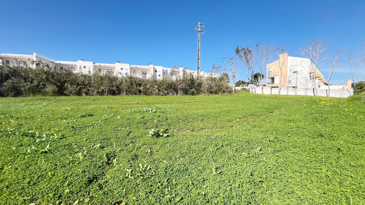 Terreno para Venda em Lourinhã e Atalaia Foto 2