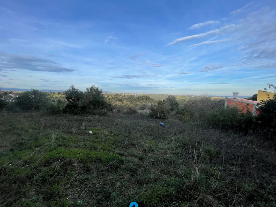 Terreno para Venda em Azoia de Cima e Tremês Foto 1
