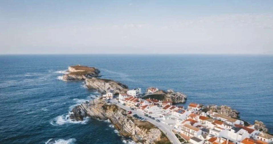 Moradia T7 para Venda em Peniche Foto 2