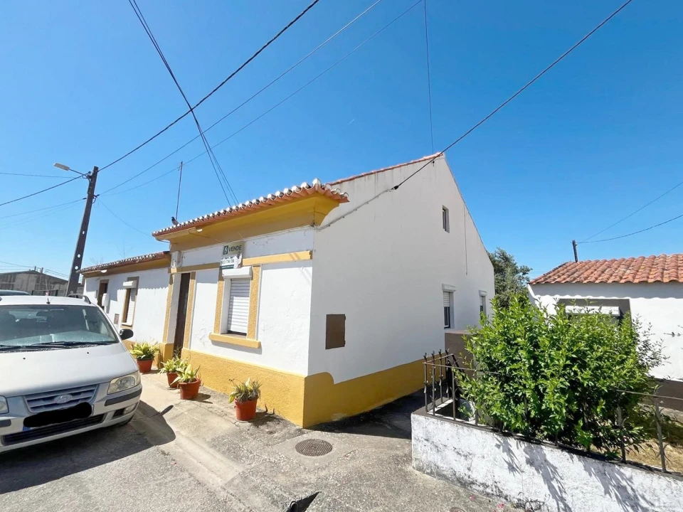 Moradia T2 para Venda em Rio de Moinhos Foto 3