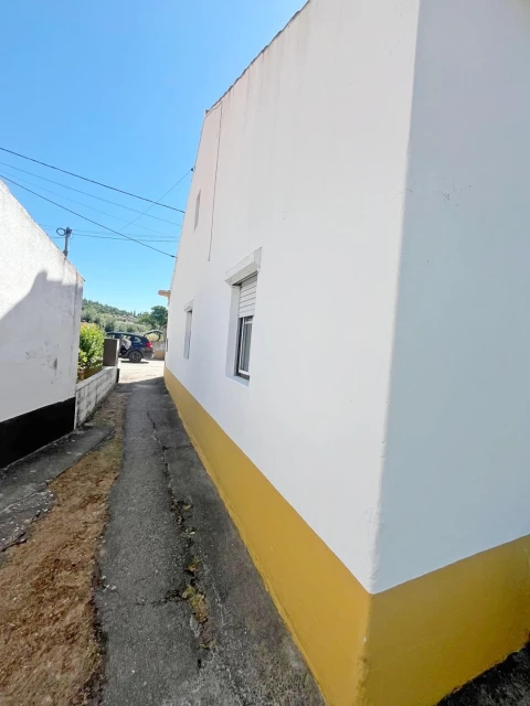 Moradia T2 para Venda em Rio de Moinhos