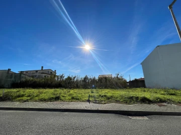 Terreno para Venda em Atouguia da Baleia