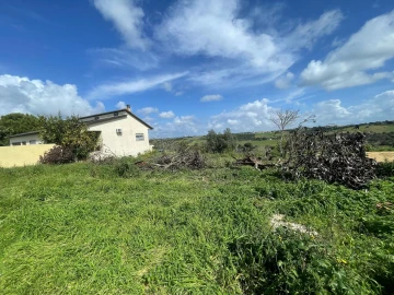 Terreno para Venda em Abitureiras