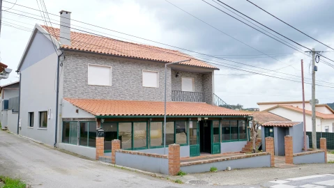 Moradia T3 para Venda em Nossa Senhora do Pópulo, Coto e São Gregório