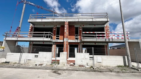 Moradia T4 para Venda em Atouguia da Baleia