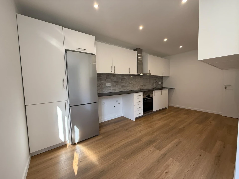 Moradia T2 para Venda em Marvila, Ribeira Santarém, São Salvador, São Nicolau Foto 1