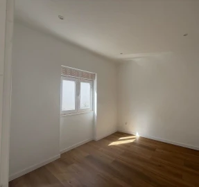 Moradia T2 para Venda em Marvila, Ribeira Santarém, São Salvador, São Nicolau