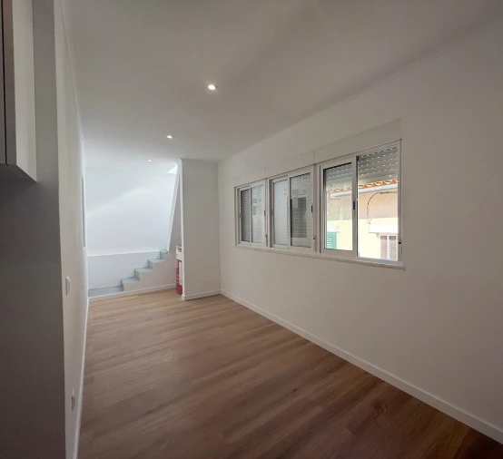 Moradia T2 para Venda em Marvila, Ribeira Santarém, São Salvador, São Nicolau Foto 3