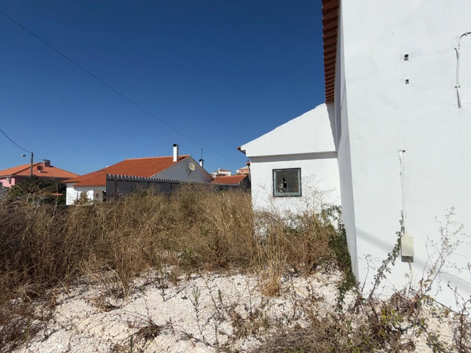 Moradia T6 para Venda em Vale de Santarem Foto 16