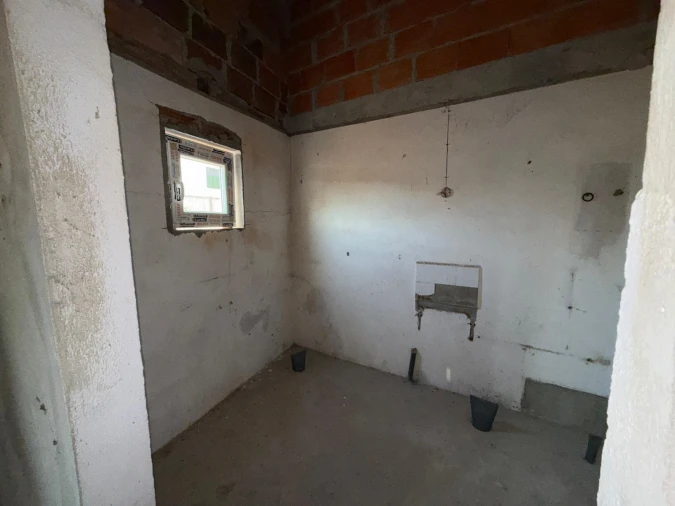 Moradia T6 para Venda em Vale de Santarem Foto 6