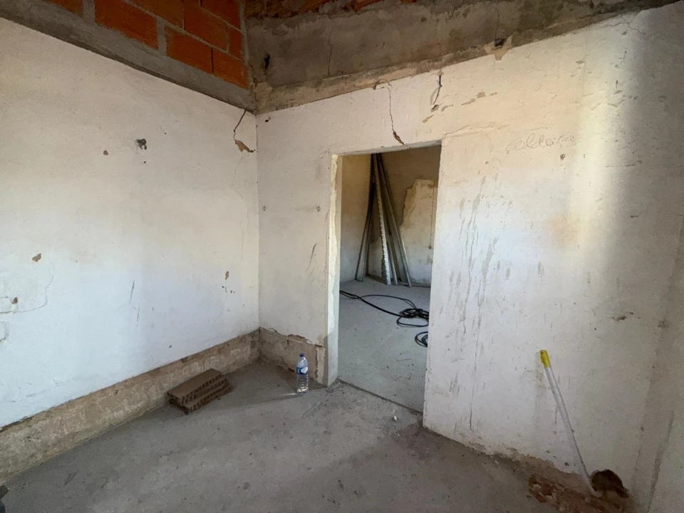 Moradia T6 para Venda em Vale de Santarem Foto 4