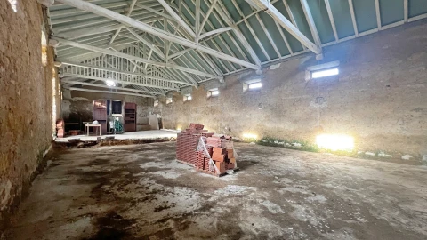 Armazém para Venda em Atouguia da Baleia