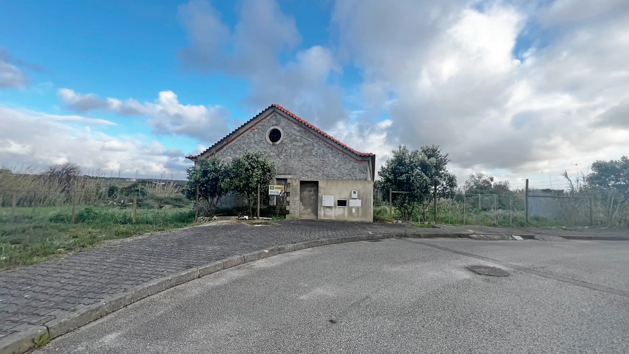 Armazém para Venda em Atouguia da Baleia Foto 5