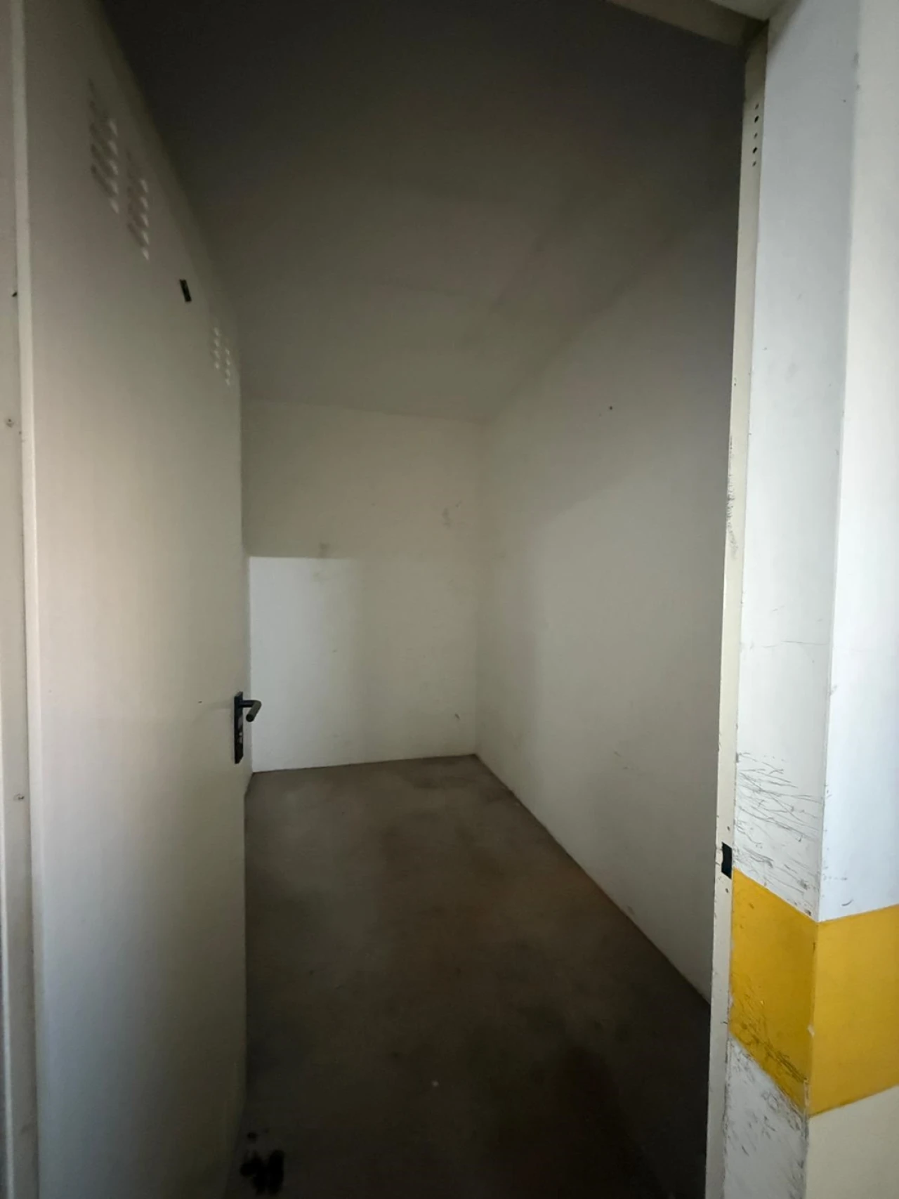 Garagem para Venda em Vale de Santarem Foto 9