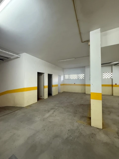 Garagem para Venda em Vale de Santarem