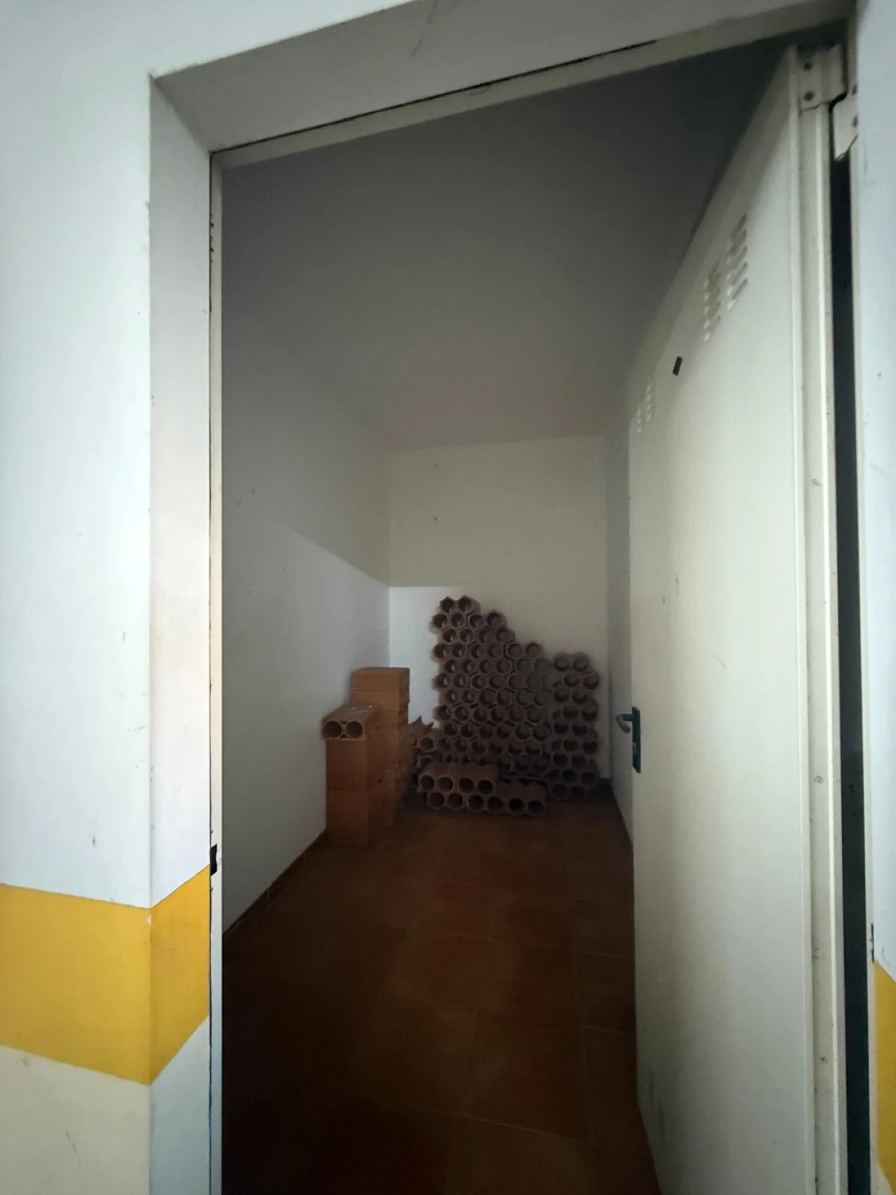 Garagem para Venda em Vale de Santarem Foto 13