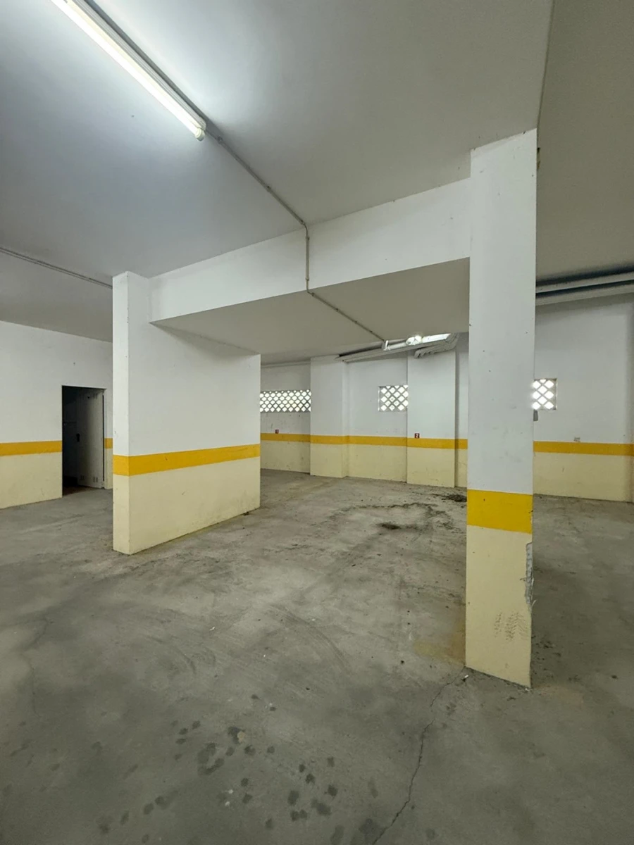 Garagem para Venda em Vale de Santarem Foto 4