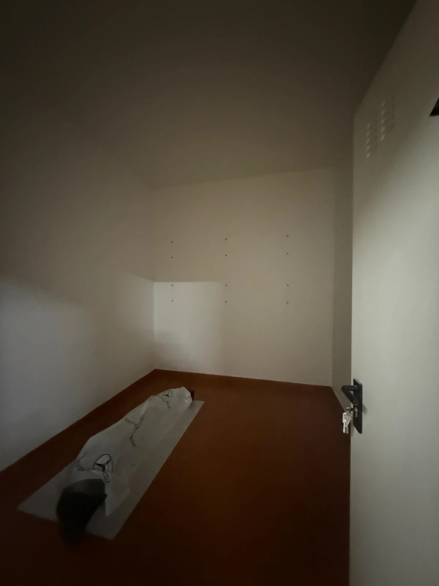 Garagem para Venda em Vale de Santarem Foto 11