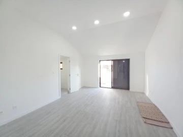 Apartamento T4 para Venda em Costa da Caparica